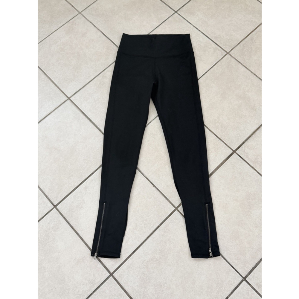 FABLETICS + DEMI LOVATO LEGGING 26” BLACK ZIP FRONT SIZE XS